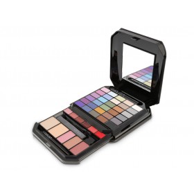 علبة ماكياج السفر من نوبا