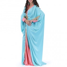 سلمى خان – جلابية الحرير الخالص بلون الفيروز