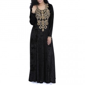 الجليلة – الجلابية المخملية السوداء