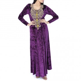 الجليلة – الجلابية المخملية البنفسجية