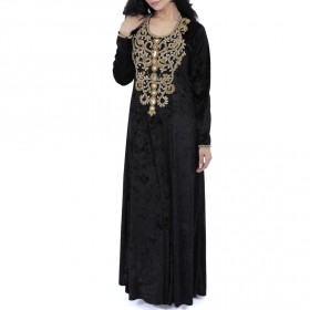 الجليلة – الجلابية المخملية السوداء