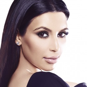 طقم ماكياج كيم كارداشيان